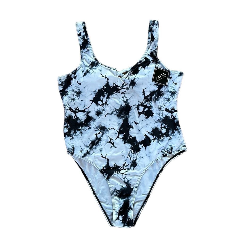 NEW Zaful Black And White Swimsuit